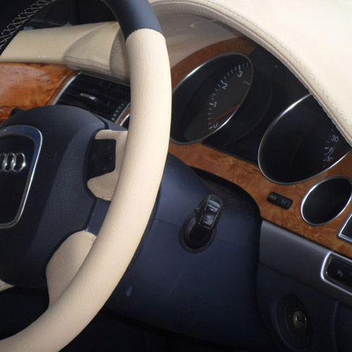 Перетяжка салона кожей автомобиля AUDI